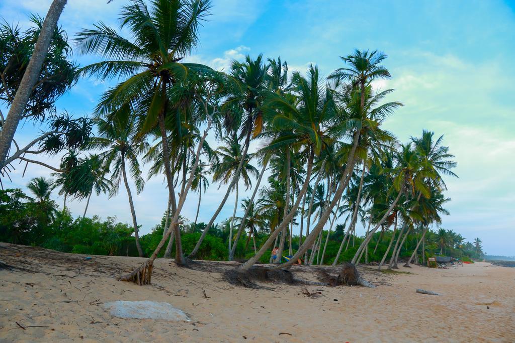 Autumn Moon Beach Cabanas Tangalle Exterior foto