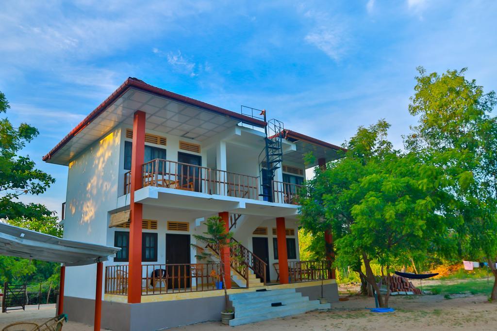Autumn Moon Beach Cabanas Tangalle Exterior foto