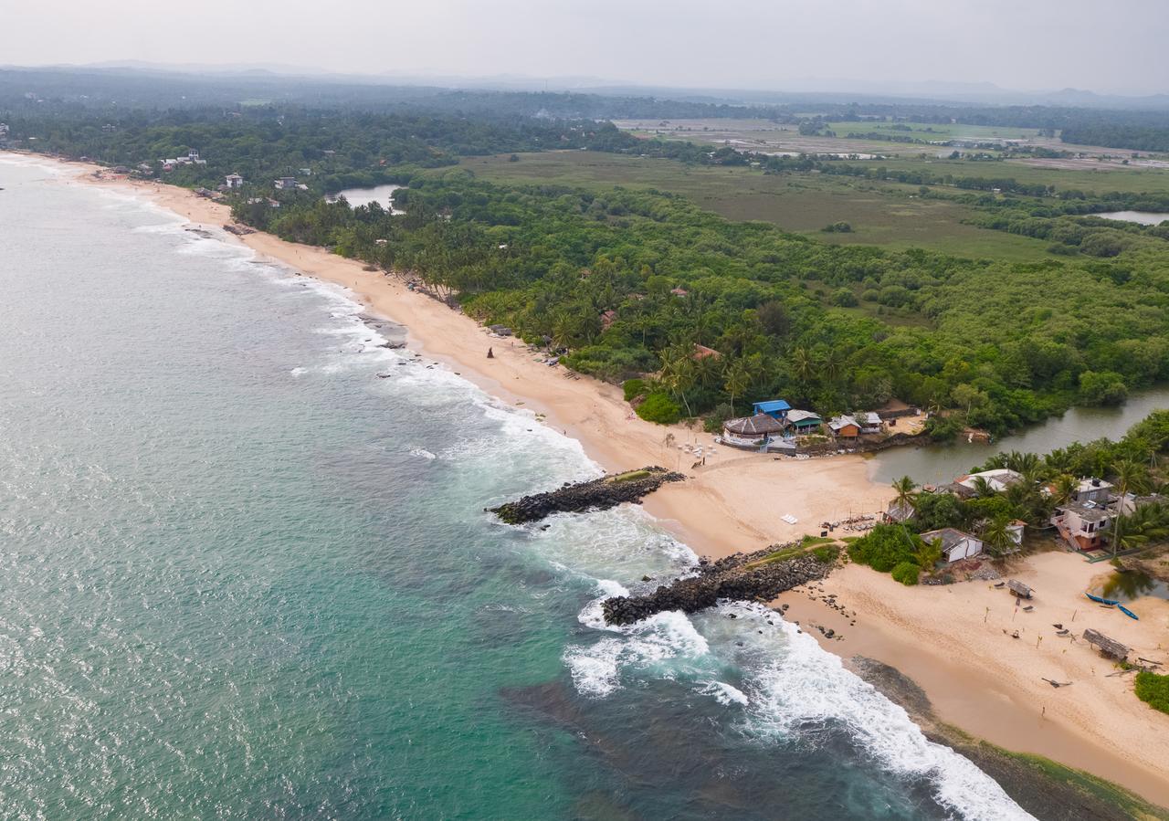 Autumn Moon Beach Cabanas Tangalle Exterior foto
